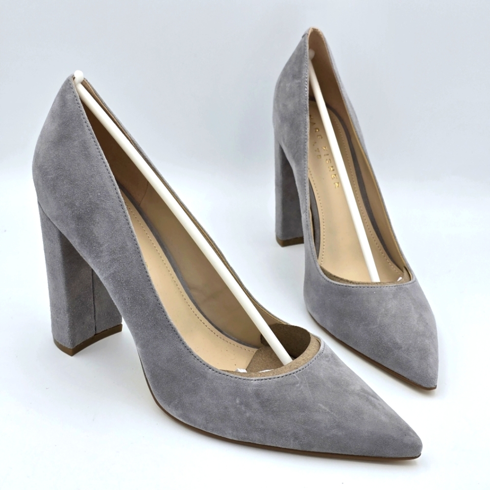 NWOT Marc Fisher LTD Abilene Block Heel Pointy Toe Pumps, Light Grey Suede, 11M